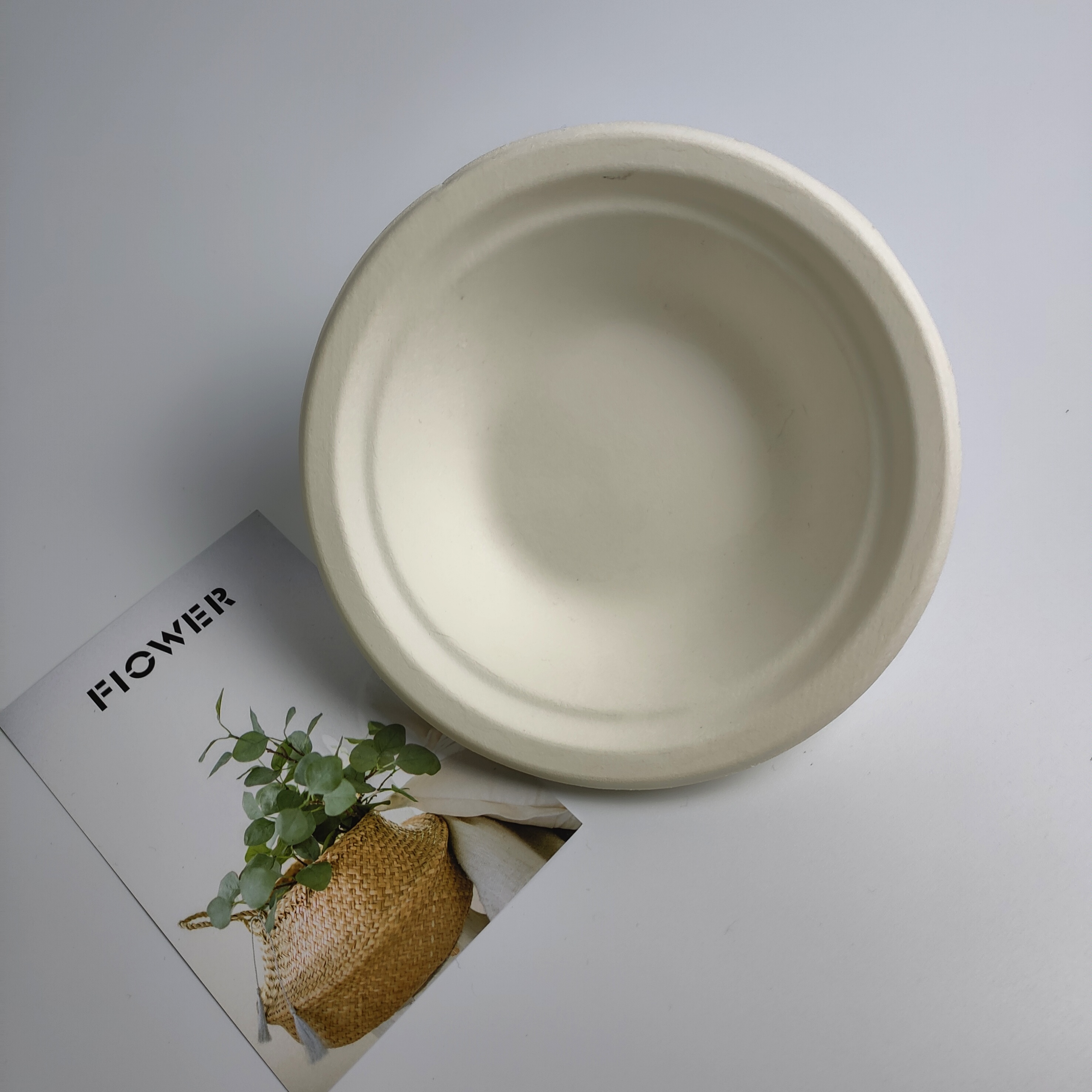 Massamuovattujen astioiden edut
